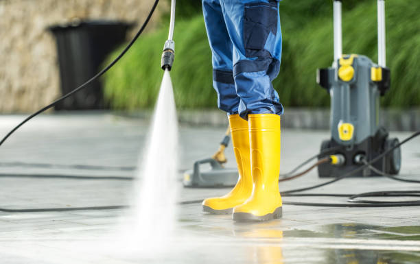 Best Commercial Pressure Washing  in Pine Lakes, FL